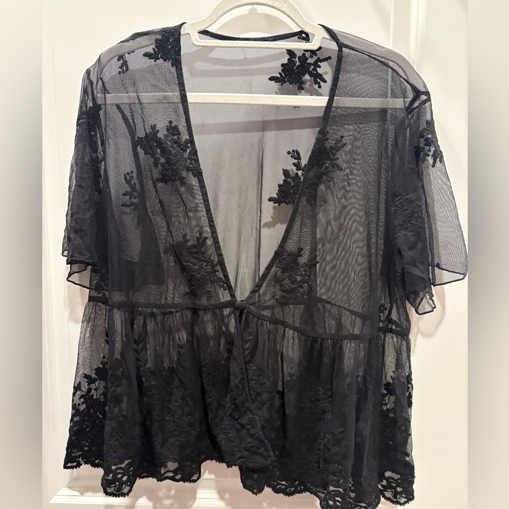 Black Sheer Lace Kimono Top